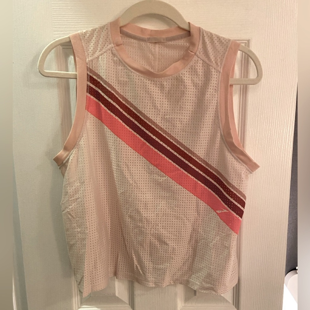 Brooks women’s mesh muscle tank